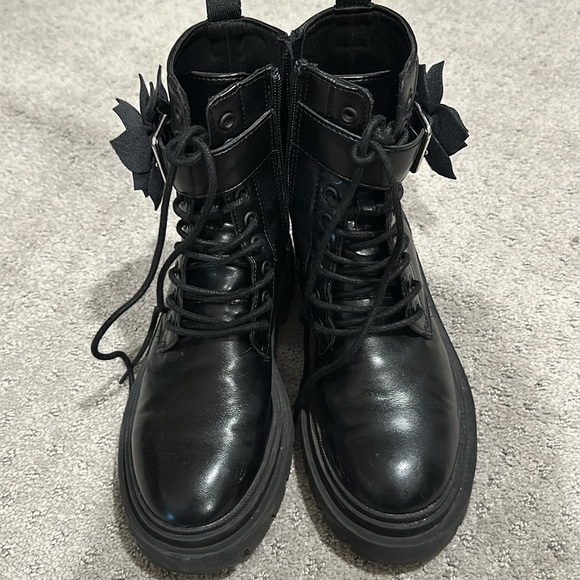 Zara girls flower ankle boots - Picture 7 of 7